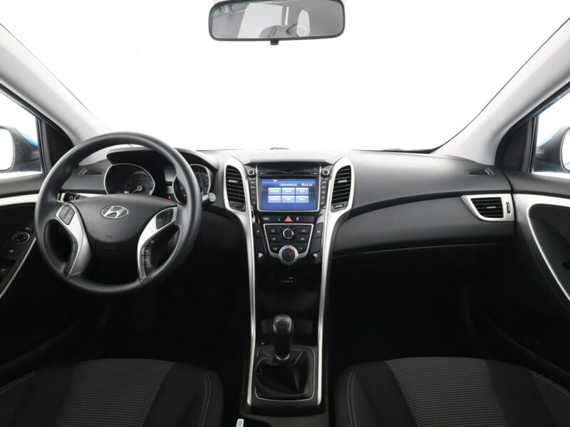 Hyundai i30 navi klimatyzacja multifunkcja kamera i czujniki parkowania III (2017-)