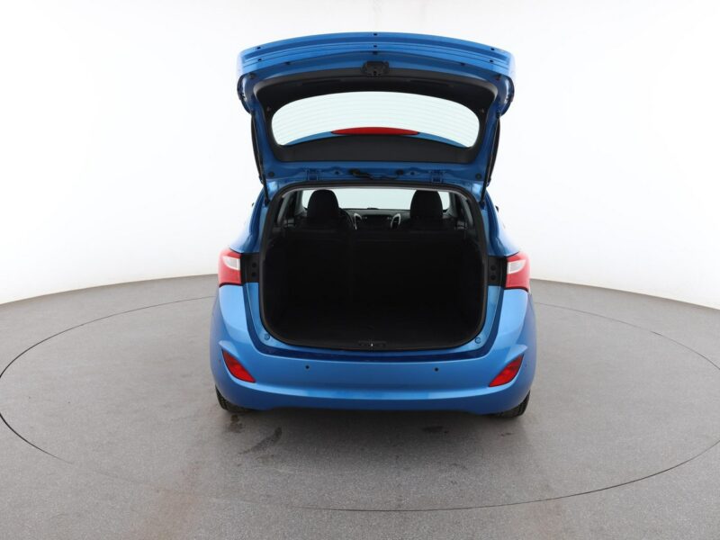 Hyundai i30 navi klimatyzacja multifunkcja kamera i czujniki parkowania III (2017-)