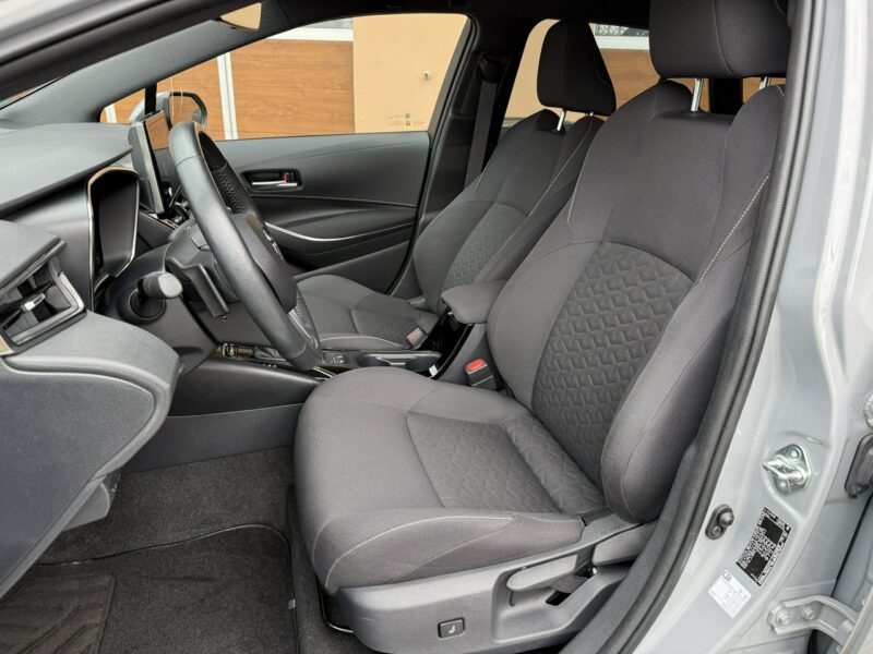 Toyota Corolla 2.0 Hybrid Team D E21 (2019-)