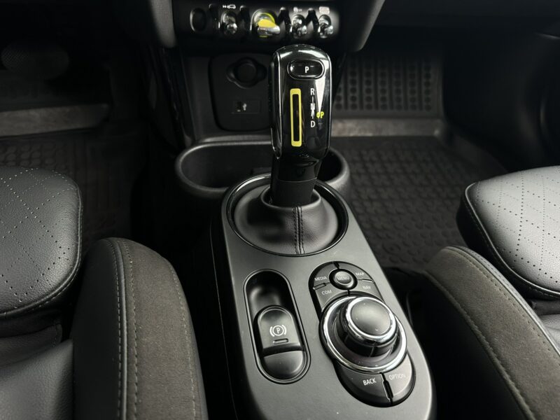 Mini Cooper Cooper SE, Kamera, Fotel sportowy, Led, Keyless, FV23% II (2006-)