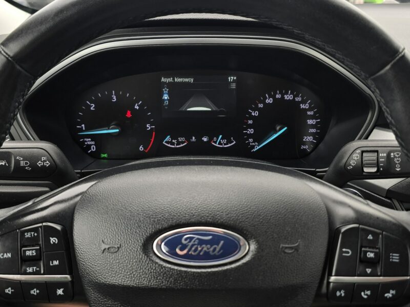 Ford Focus CONNECTED 1.5 EcoBlue 120KM Salon Polska Serwis ASO GWARANCJA FV 23% Mk4 (2018-)