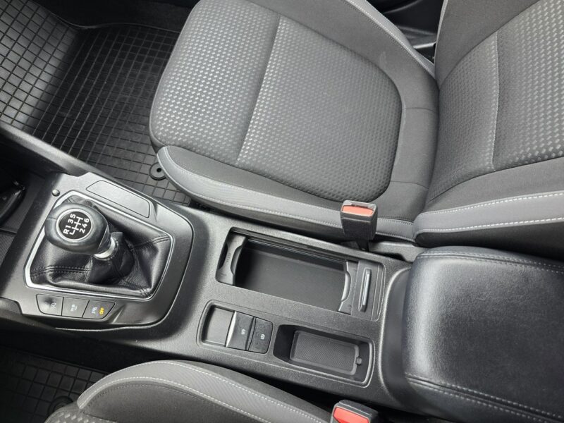 Ford Focus CONNECTED 1.5 EcoBlue 120KM Salon Polska Serwis ASO GWARANCJA FV 23% Mk4 (2018-)