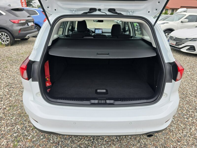 Ford Focus CONNECTED 1.5 EcoBlue 120KM Salon Polska Serwis ASO GWARANCJA FV 23% Mk4 (2018-)