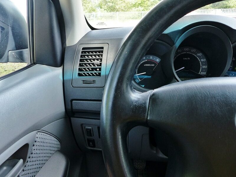Toyota Hilux 2.5 D-4D*Klima*Pełna Elektryka*Alu*Wyciągarka*Opony AT*Idealny Stan!! VII (2005-)