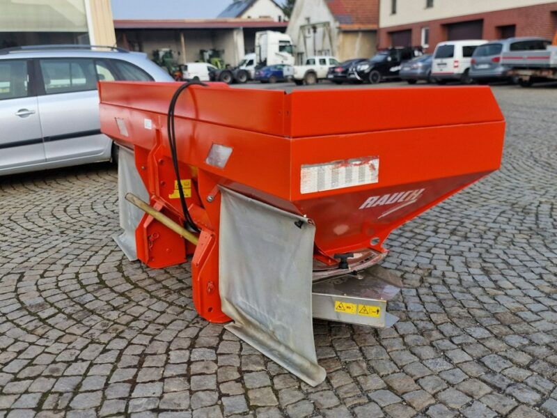 siewki i siewniki inny RAUCH ALPHA 1141 Siewnik rozsiewacz RAUCH ALPHA 1141, 2,5m