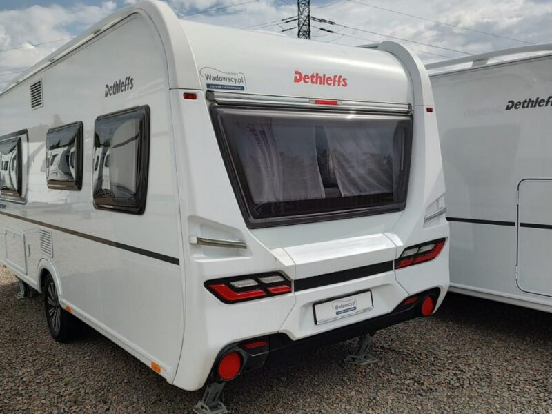 przyczepy kempingowe Dethleffs Camper 470 FR Od ręki - Przyczepa z podkową i łóżkiem francuskim! Ogrzewanie Combi 4