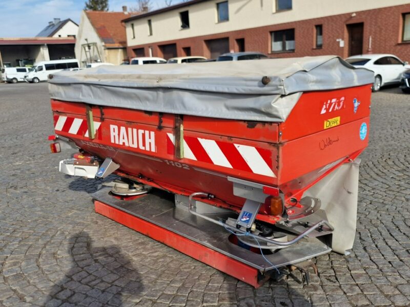 siewki i siewniki inny Rozsiewacz RAUCH AXERA-M 1102 Rozsiewacz RAUCH AXERA-M 1102