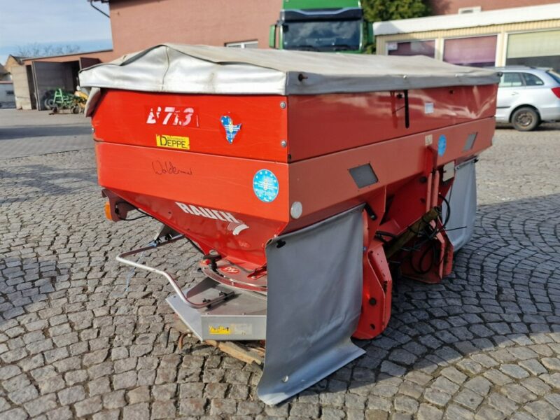 siewki i siewniki inny Rozsiewacz RAUCH AXERA-M 1102 Rozsiewacz RAUCH AXERA-M 1102