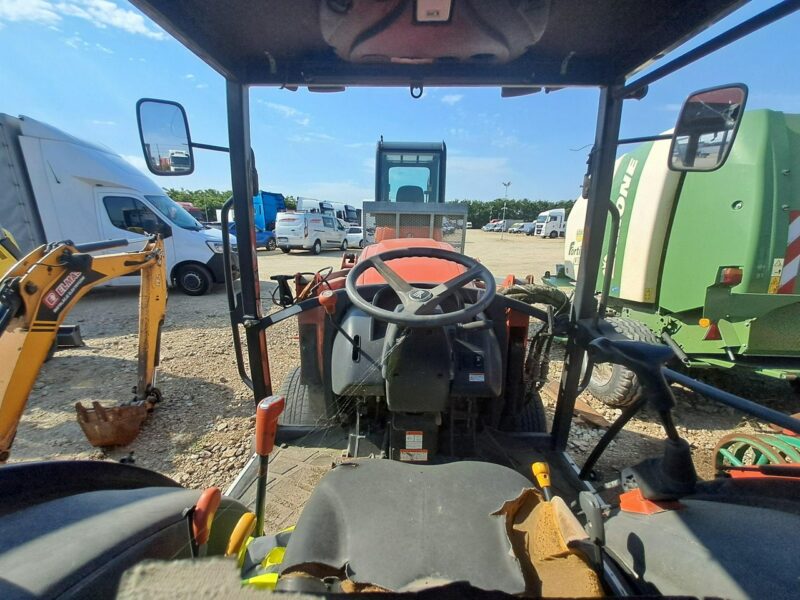 ciągniki Inna nx4510