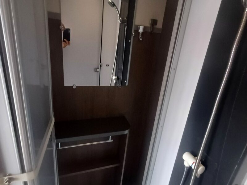przyczepy kempingowe A.T.M RUBIS 410 Ogrzewanie elektr-gaz.Prysznic Kuchenka Lodówka,rozkładany przedsionek