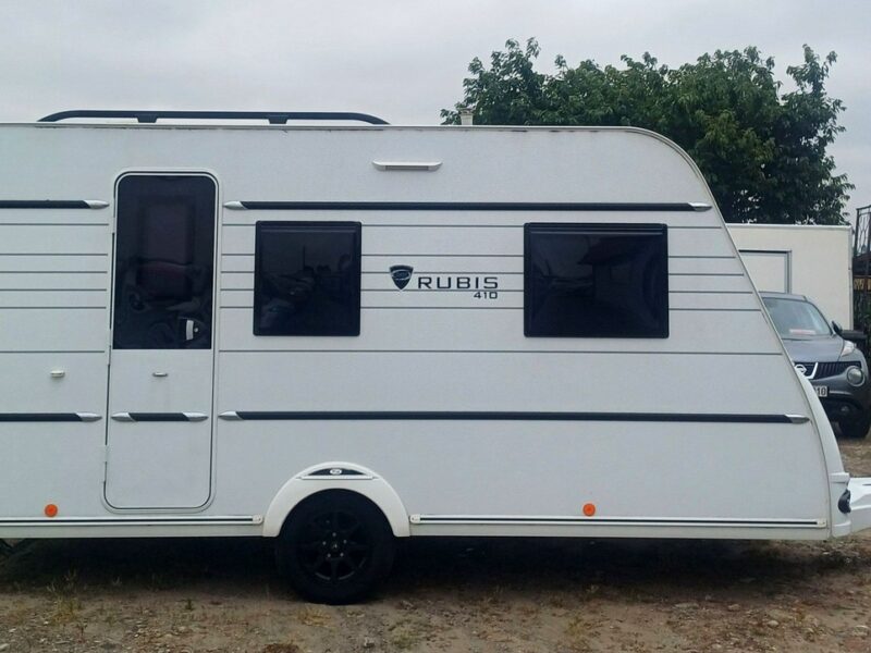 przyczepy kempingowe A.T.M RUBIS 410 Ogrzewanie elektr-gaz.Prysznic Kuchenka Lodówka,rozkładany przedsionek