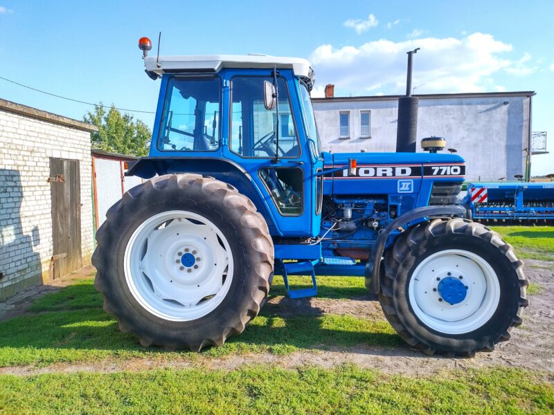 Ford 7710 -- 98KM -- FILM -- New Holland