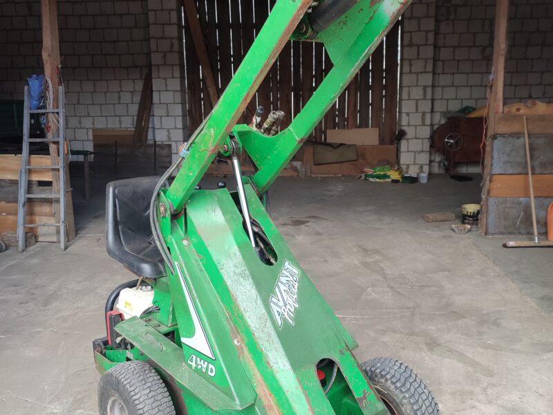 Mini ładowarka Avant 313
