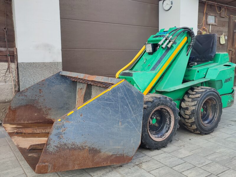 Mini ładowarka Avant 320