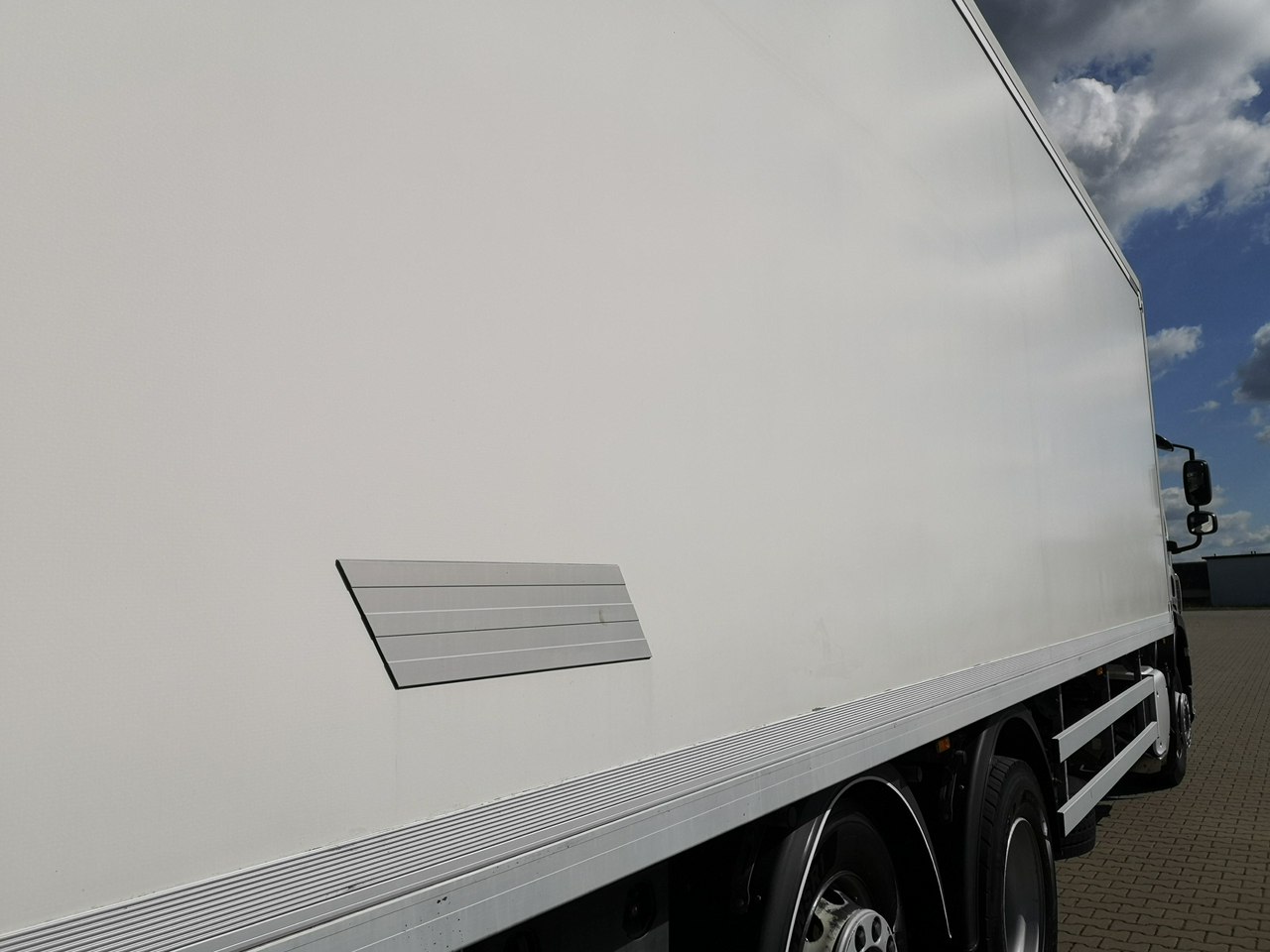 DAF CF 370 Chłodnia 3 Osiowa Winda Manual Niski Przebieg! Salon Polska! Jeden Właściciel! Euro 6! 6x2!